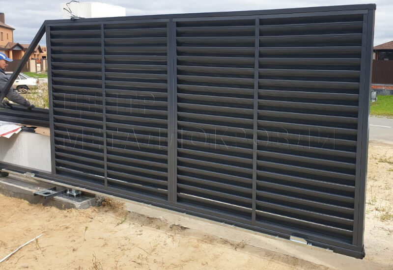 Забор-жалюзи в Кентау фотография